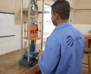 Laboratorio Enecon (11) comp